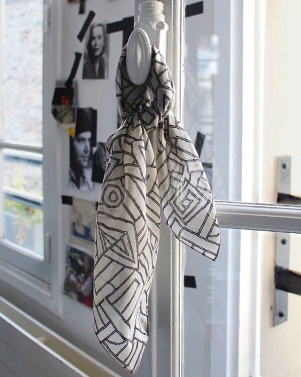beige geometric print cotton Luce bandana